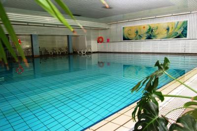 Hotel Europa Budapest - Плавательный бассейн в отеле Europa Hotels Congress Center Budapest - Europa Hotels Congress Center Budapest - Superior - Aparthotel Europa - Конгресс-отель Европа