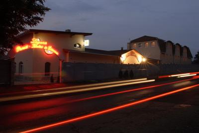 Pensione Laguna in Mogyorod Ungheria - Pensione Laguna a Mogyorod - alloggio vicino al circuito Hungaroring F1