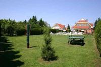 Billige Pension am Plattensee - Garten der Pension Lorelei an Balaton Billige Pension am Plattensee - Garten der Pension Lorelei an Balaton