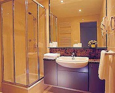 Stanza da bagno dell'Hotel Adina - appartamenti a Budapest - hotel di lusso a Budapest - Adina Apartman Hotel***** Budapest - 5* appartamenti a Budapest