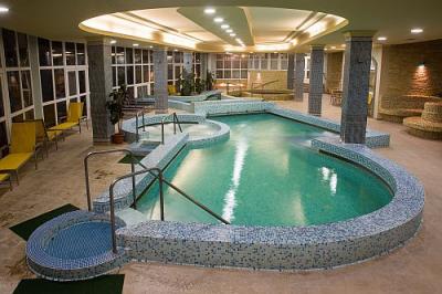 Adventure pool in the wellness area of Hotel Apollo in Hajduszoboszlo - ✔️ Hunguest Apolló Thermal Hotel**** Hajdúszoboszló - spa thermal hotel Apollo