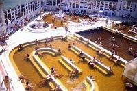 Бассейн для здоровья в Хайдусобосло в отеле Atlantis