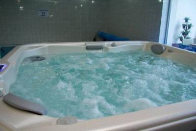 Bagoly Fogado Gyomro - Cazare cu jacuzzi din Gyomro, în apropierea de Budapesta - ✔️ Bagoly Fogado Gyomro - Promoții wellness weekend cu jacuzzi și bazin interior în Gyomro