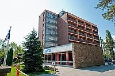 Hotel Napfeny Balatonlelle - hotel economico sulla riva del Lago Balaton - Napfeny Hotel Balatonlelle - hotel a Balatonlelle con trattamento mezza pensione