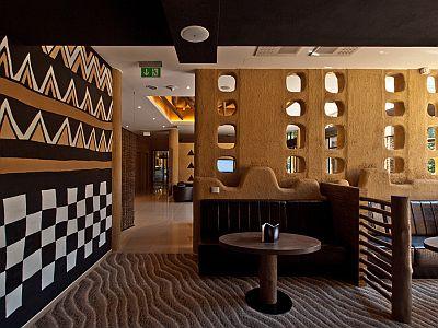 Café mit afrikanischer Athmosphäre im Hotel Bambara im Bükk Gebirge in Ungarn - ✔️ Bambara Hotel Felsötarkany**** - Wellness Hotel Bambara im Bükk-Gebirge mit Sonderpreisen