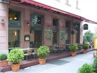 The Three Corners Art Hotel Budapest - Grillterras en Resturant Hargita in de binnenstad van Boedapest