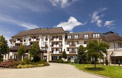 Hotel Greenfield Bukfurdo Golf Spa Hotel online booking for affordable prices - ✔️ Greenfield Hotel Golf Spa in Bukfurdo**** - Spa thermal, wellness and Golf Hotel Greenfield in Buk, Hungary