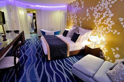 Romantic hotelroom of Hotel Cascade Resort in Demjen at discount prices - ✔️ Cascade Resort Spa Hotel Demjen**** - discount Spa and Wellness Hotel Cascade in Demjen