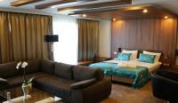 Elegant hotel room in Holloko in Hotel Castellum