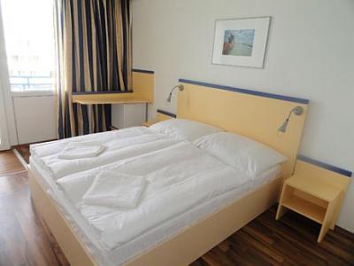 Hotelkamer met mooi panoramauitzicht in Siofok, Hongarije - Hotel Lido - driesterren hotel bij het Balatonmeer - Hotel Lido Siofok - Lido Siofok - een goedkoop hotel aan de zuidelijke kant van het Balaton-meer