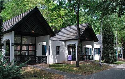 Case de vacanţă - cabane la Balaton în Hotelul Club Tihany din Ungaria - ✔️ Club Tihany Bungalows**** - Tihany - Balaton 
