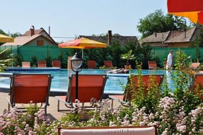 Fin de semana de bienestar en Hotel Aqua-Spa de Cserkeszolo**** - ✔️ Aqua Spa Hotel**** Cserkeszőlő - Hotel en Cserkeszolo con una propia piscina de bienestar