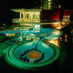 Thermal Hotel Aqua in Heviz - outdoor pool - ✔️ ENSANA Thermal Hotel Aqua**** Heviz - Danubius Health Spa Resort Aqua Heviz