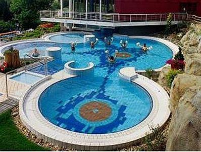 Hydro-pool in Hotel Danubius Health Spa Resort Aqua in Heviz - ✔️ ENSANA Thermal Hotel Aqua**** Heviz - Danubius Health Spa Resort Aqua Heviz