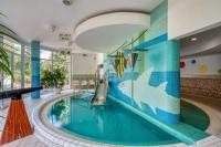 Kinderenbad in Danubius Health Spa Resort Aqua in het thermale hotel in Heviz