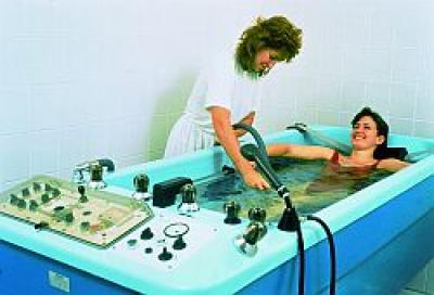Danubius Health Spa Resort Helia - подводные процедуры в термальном отеле Хелия в Будапеште