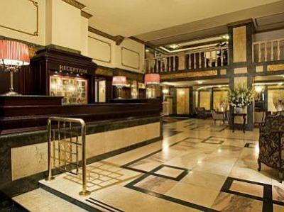 Tradycyjny odnowiony Hotel Danubius Astoria City Center, hotel w stylu 19 wieku w Budapeszcie w samym centrum miasta - ✔️ Hotel Astoria City Center**** Budapest - Astoria Hotel Budapeszt