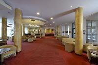 Grandhotel Galya**** hotel de wellness în Galyateto în Matra