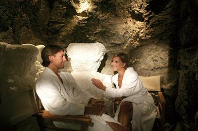 Grotta di sale a Heviz - hotel termale a 4 stelle a Heviz - Hotel Carbona - ✔️ NaturMed Hotel**** Carbona Hévíz - Albergo e centro termale a Heviz