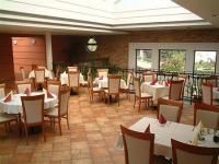 Restaurant Pipacs in Vecses - restaurant of Airport otel Stacio awaits its guest with Hungarian and international dishes