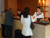 Receptie van Hotel Castle Garden - het nieuwe viersterren hotel in de Burchtwijk in Budapest