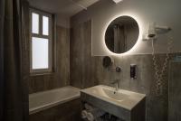 Hotel Civitas - cheap accommodation in the most modern hotel of Sopron - bathroom of the hotel