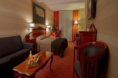 Hotel Divinus Debrecen***** dyskontował ładny pokój w Debreczynie - ✔️ Hotel Divinus***** Debrecen - hotel welness i selfness w Debreczynie