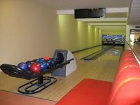 Actieve recreatie in het stroomgebied van Zsambek, Hongarije - Hotel Szepia Bio and Art - bowlingbaan 