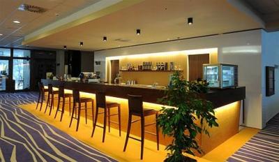 Hotel a Szeged - Hotel Forras Szeged - drink bar  - ✔️ Hunguest Hotel Forras**** Szeged - albergo con centro benessere a Szeged