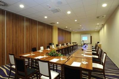 Hunguest Hotel Forras - Szeged, Węgry - sala konferencyjna - ✔️ Hunguest Hotel Forras**** Szeged - Termalny Hotel wellness blisko centrum Szegedu na Węgrzech