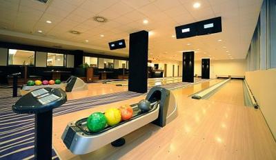 Pista bowling all'Hotel Forras a Szeged - Hunguest Hotel Szeged - ✔️ Hunguest Hotel Forras**** Szeged - albergo con centro benessere a Szeged