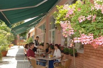 Terrasse de l'Hôtel Griff à Budapest - Hongrie - Hotel Griff Budapest*** - hôtel 3 étoiles à Budapest