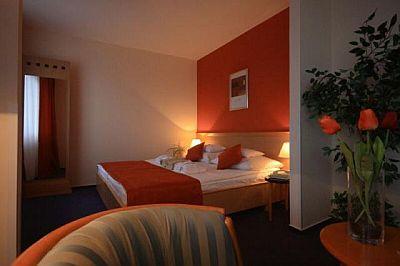 Pokój superior w Hotelu Kikelet w Pecs - 4 gwiazdkowy hotel blisko południowej granicy Węgier - ✔️ Hotel Kikelet Pecs**** - wellness hotel w Pecs