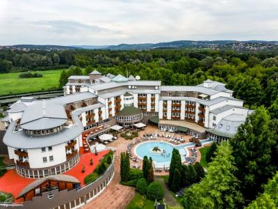 Hotel e Spa Lotus Therme - hotel di lusso a Heviz  - ✔️ Hotel e Spa Lotus Therme***** Heviz - hotel di lusso a prezzi vantaggiosi a Heviz