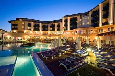 Wellness weekend în Heviz - hotelul de cinci stele aşteaptă oaspeţii cu diferite programe şi servicii de wellness - ✔️ Lotus Therme Hotel***** Heviz - hotel termal şi spa la un preţ promoţional în Heviz