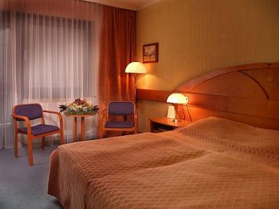 Hotel Lover Sopron - cheap double room in Sopron close to the Austrian-Hungarian border - ✔️ Hotel Lövér Sopron*** - Special wellness half-board wellness hotel in Sopron