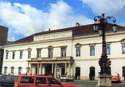 Mercure Hotel Magyar Kiraly Szekesfehervar - el hotel de 4 estrellas  - ✔️ Mercure Hotel Magyar Kiraly**** Szekesfehervar -  hotel de 4 estrellas en Szekesfehervar a precio favorable