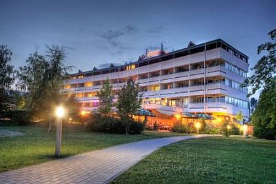 Hotel Marina-Port Balatonkenese 4* wellnesshotel met korting - ✔️ Hotel Marina Port**** Balatonkenese - 4-sterren wellnesshotel vlakbij de yachthaven in Balatonkenese