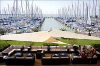 Panorámica al lago Balaton y el puerto de yates en Hotel Marina Port
