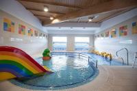 Hotel de bienestar para familias para niños en el lago Balaton