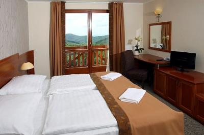 Hotel Narad Park - Last minute hotel wellness en Matra - habitación doble con vista panoramica - ✔️ Hotel Narád Park**** Mátraszentimre - hotel de 4 estrellas en Matraszentimre
