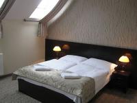 Hermosa habitación doble en el Hotel Narad Park Matraszentimre, hotel de 4 estrellas en Matra