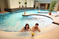 Weekend di benessere nell'Hotel Palace - Heviz - piscina d'esperienza, massaggi, saune e sala fitness all'Hotel Palace a Heviz