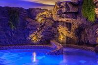 Premium Hotel Panorama - baño de cueva en la costa sur del Lago Balaton, en Siofok