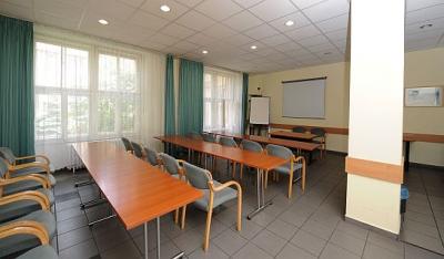 Sala de reuniones - Hotel Platanus en Budapest - alojamiento barato en Budapest - Hotel Platánus - Hotel Platanus Budapest - Hotel de 3 estrellas en Nepliget, Budapest