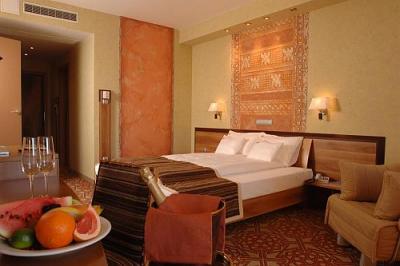 Habitación doble en el Hotel Shiraz  - un fin de semana agradable en Egerszalok en el Hotel Shiraz - Hotel Shiraz**** Egerszalok - fabuloso hotel en Egerszalok a precio favorable