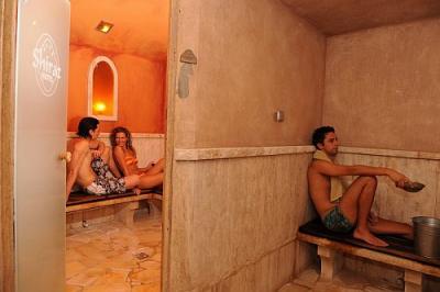 Massage, Hammam und afrikanische Stimmung - Hotel Meses Shiraz in Egerszalok - Hotel Shiraz**** Egerszalok - Wellnesshotel und Konferenzhotel Shiraz Egerszalok, Ungarn