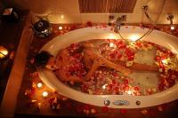 Meses Shiraz Wellness en Training Hotel in Egerszalok - Masai-bad met relaxerende wellness en massage behandelingen