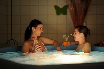 Jakuzzi a 3 csillagosHotel Millennium Budapest szállodában - Hotel Millennium Budapest - olcsó szálloda a Nagyvárad térnél Budapesten