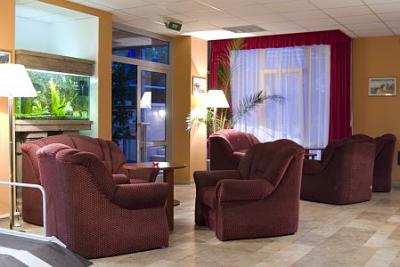 Wellnesshotell SunGarden Siofok - lobby - ✔️ Hotel Sungarden**** Siofok - termal och wellness hotell i Siofok, Balaton